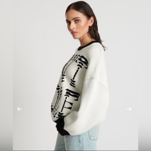 One Teaspoon NWT NUIT NOIRE Batwing Sweater SZ M 2024 Collection - Picture 2 of 7